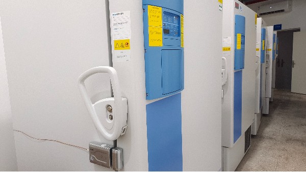 深低溫生物冰箱鎖的穩定性對于樣本質量至關重要23.8.4