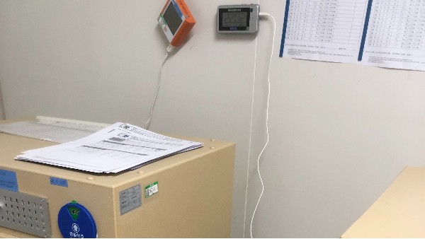 為什么冰箱一定要裝一個這樣小小的溫濕度監(jiān)控設(shè)備?能夠監(jiān)測樣本溫濕度嗎?26.3.19